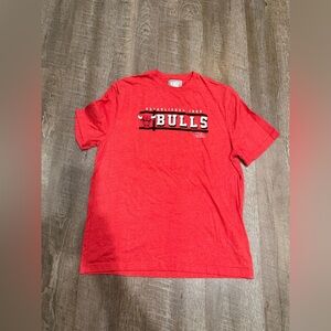 NBA Red Bulls Short Sleeve Tee Size Large